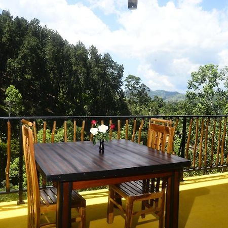 High Grade Ella Bed & Breakfast Екстериор снимка